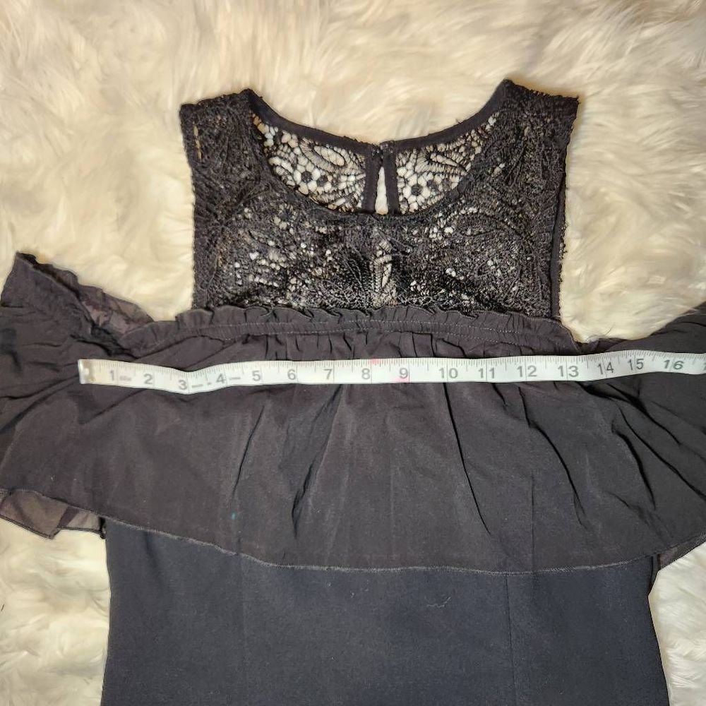 New Trina Turk Lauren Cold Shoulder Sheath Dress - Picture 5 of 11